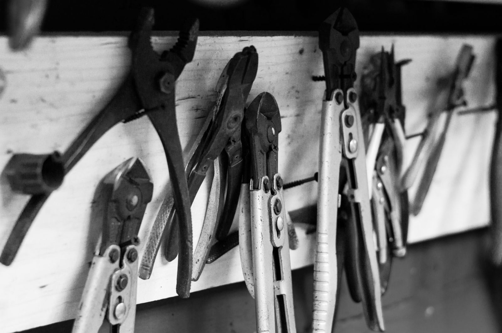 Lowe's Pegboard: Što trebate znati pri odabiru perforirane ploče za organizaciju